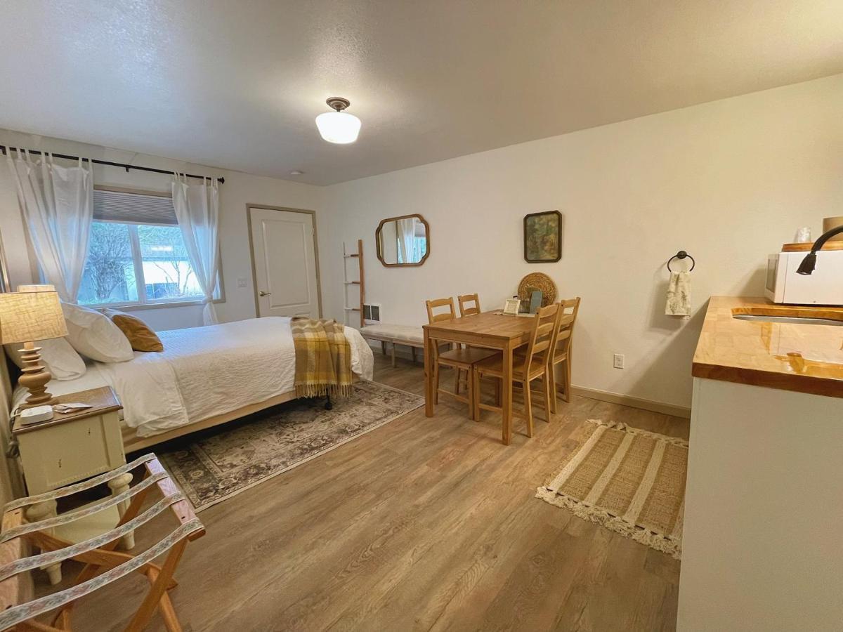 Emerald Valley Inn Port Crescent Extérieur photo